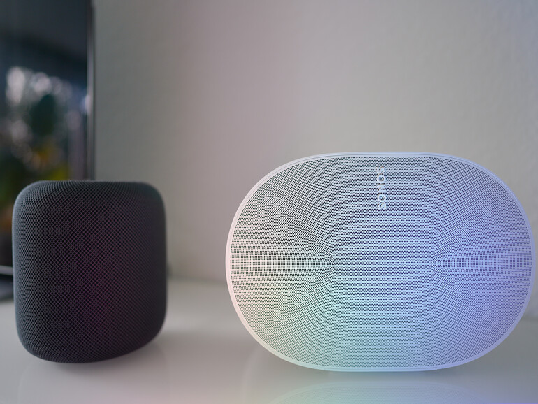 Tief in das Apple-Ökosystem eingebunden? Dann ist der HomePod 2 die bessere Wahl. Wer jedoch auf der Suche nach Flexibilität und vollerem Klang ist, könnte mit dem Era 300 glücklicher werden.