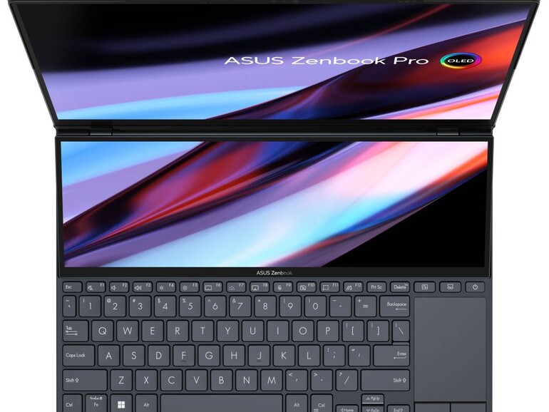 Massig Anzeigefläche, dafür gedrängte Eingabegeräte: Asus sollte überlegen, seinem Zenbook Pro Duo eine Maus und eine hochwertige externe Handballenauflage beizulegen.