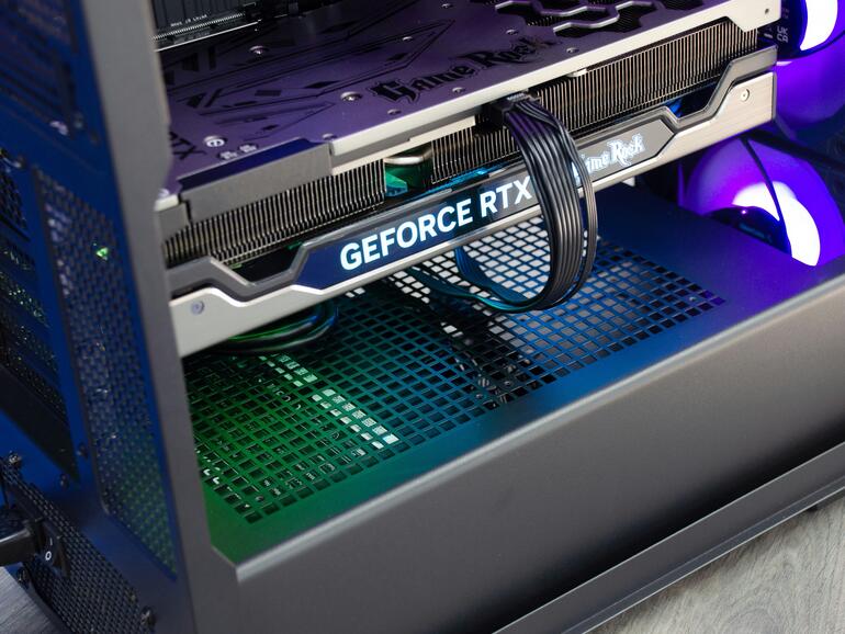 Auf die Dauer hilft nur Power: NVIDIAs Chatbot benötigt eine leistungshungrige Grafikkarte