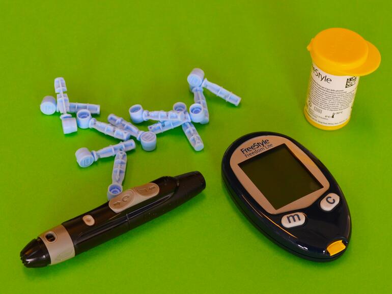 Diabetiker sollten nur klassisch messen – mit Blut oder einem CGM-Gerät
