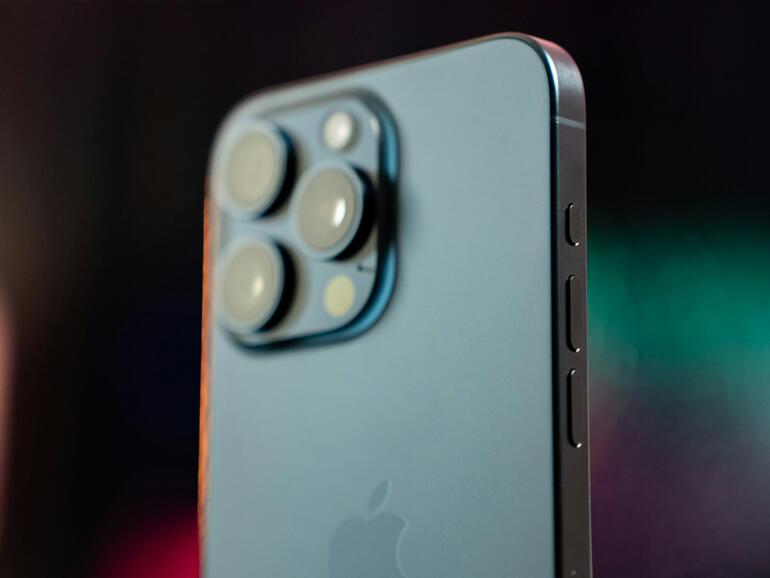 Noch ist der 5x-Zoom dem iPhone 15 Pro Max vorbehalten, aber iPhone 16 Pro soll ihn auch bekommen.