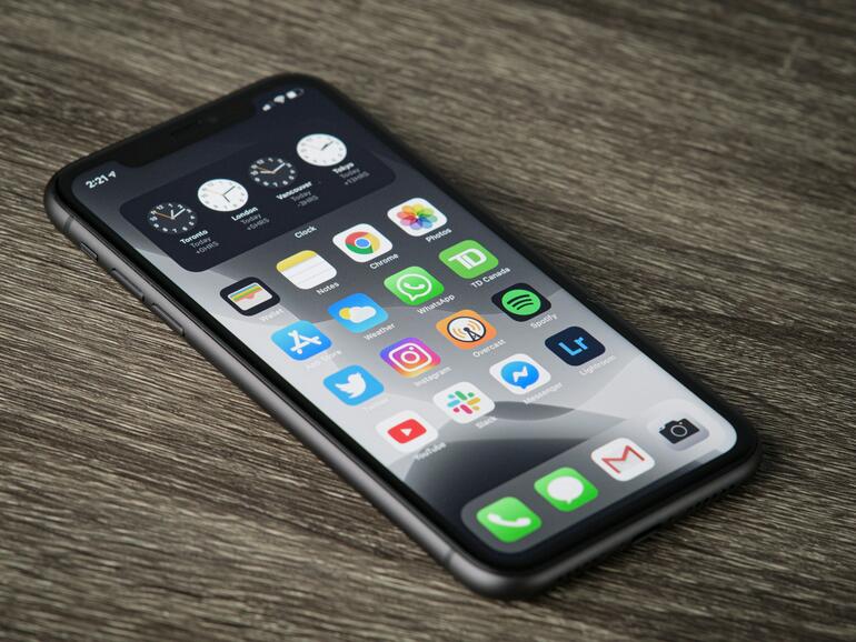 Noch kommen die Apps aus Apples App Store, aber mit iOS 17.4 können auch andere Anbieter Apps verteilen.