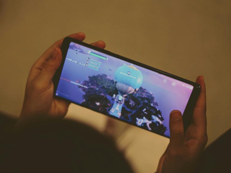 Fortnite auf einem Smartphone – auch bei Android momentan nur mit Sideloading mögloch.