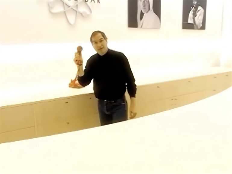 Die „Genius Bar“ war von Anfang an Teil des Apple-Store-Konzeptes und bot dem Apple-Personal einen direkten Telefondraht nach Cupertino bei besonders schwierigen Supportfällen.