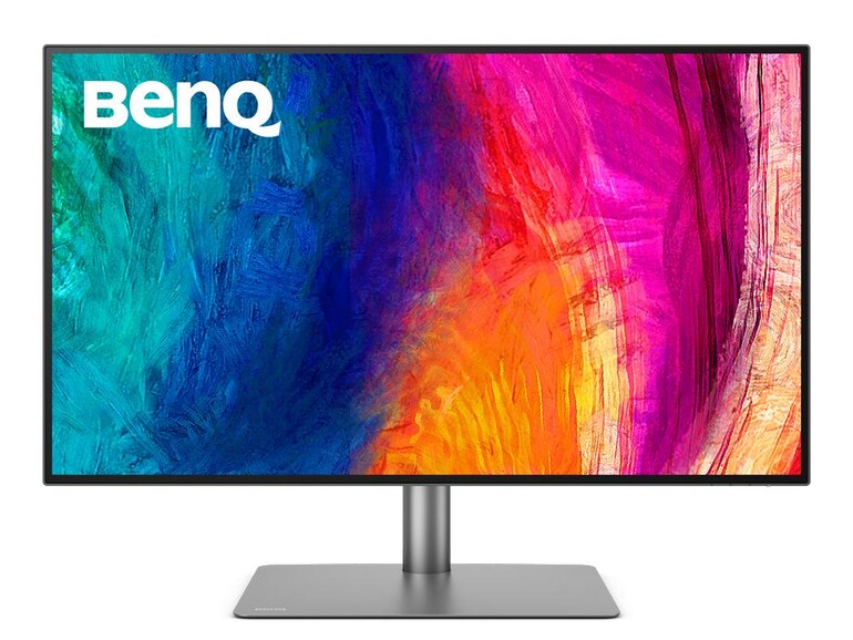 Der mit 3.840 mal 2.160 Pixeln auflösende Monitor im 16-zu-9-Format liefert eine Pixeldichte von 140 ppi.