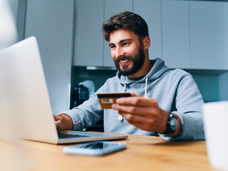 Mit den richtigen Apps bringst du deine Bankkonten in eine übersichtliche Finanzverwaltung.