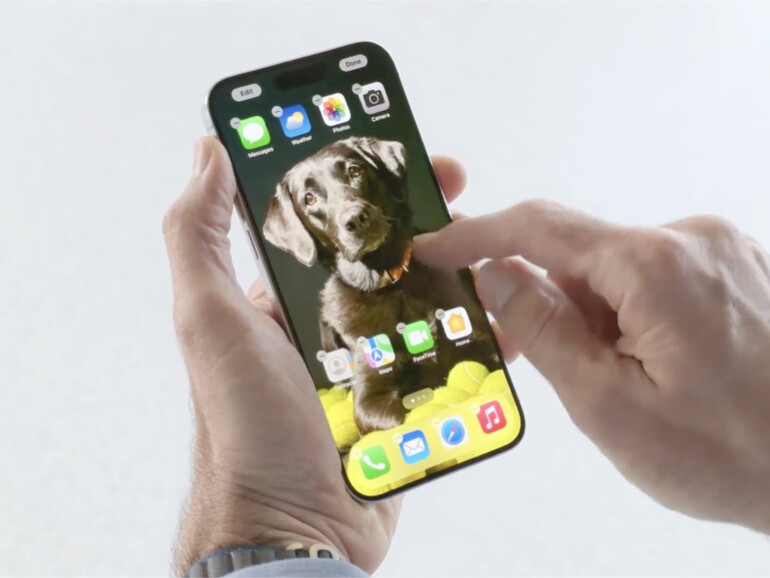 Auch mit iOS 18 verschiebst du deine Anwendungen umständlich über den Home-Bildschirm.