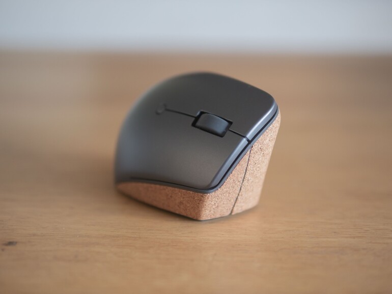 Die Software für die Lenovo Go gibt es leider nicht für macOS, eine Neubelegung der Tasten ist also nicht möglich.