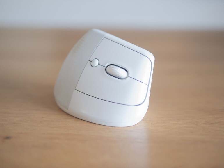 Das Scrollrad der Logitech Lift dreht sich butterweich … 