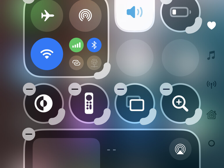 Die Elemente des Kontrollzentrums lassen sich jetzt beliebig auf dem Bildschirm anordnen.