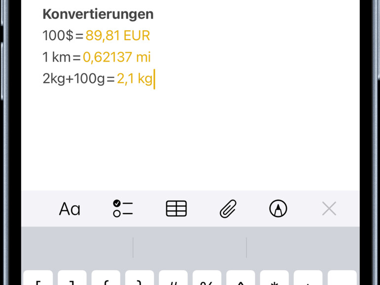 Die App Notizen erlaubt farbige Hervorhebung und bewältigt die üblichen von Siri als Texteingabe unterstützten Aufgaben.