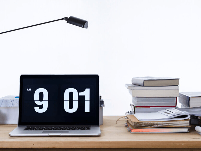 Fliqlo verwandelt das Display deines Mac in eine klassische Flipuhr aus den 1970er-Jahren.