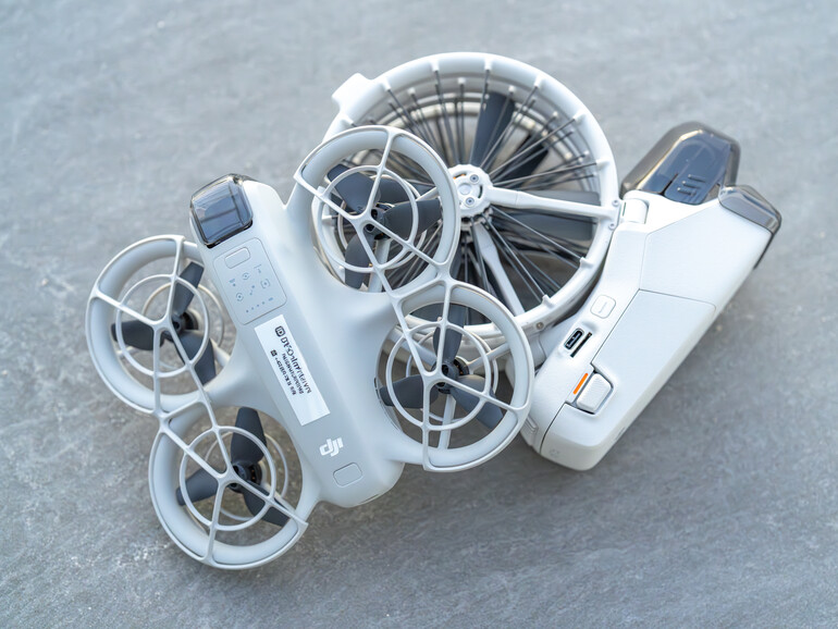 DJI Flip vs. Neo: Beide kompakt, doch die Flip bietet mehr Reichweite, Leistung und bessere Bildqualität.
