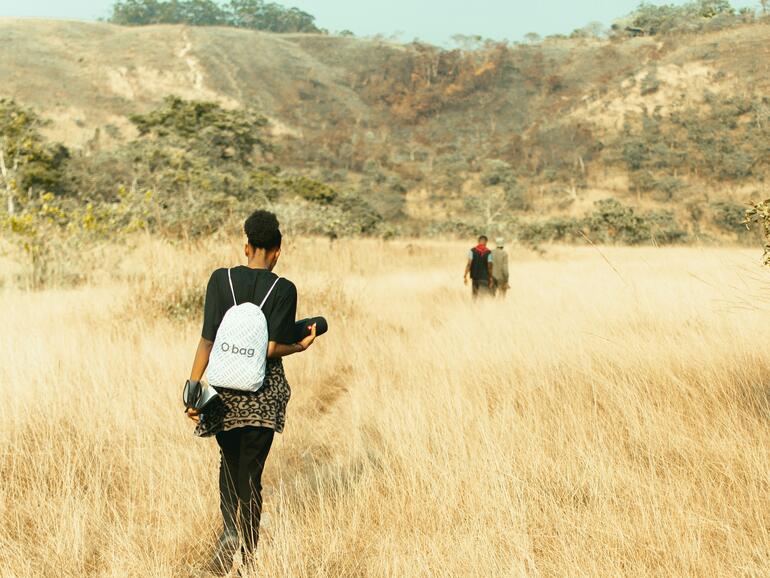 Apple soll in der DR Kongo unter menschenunwürdigen Bedingungen Mineralien abbauen lassen.