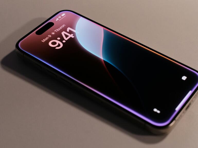 Vorerst werden wir die neuen Siri-Funktionen wohl nicht zu Gesicht bekommen.