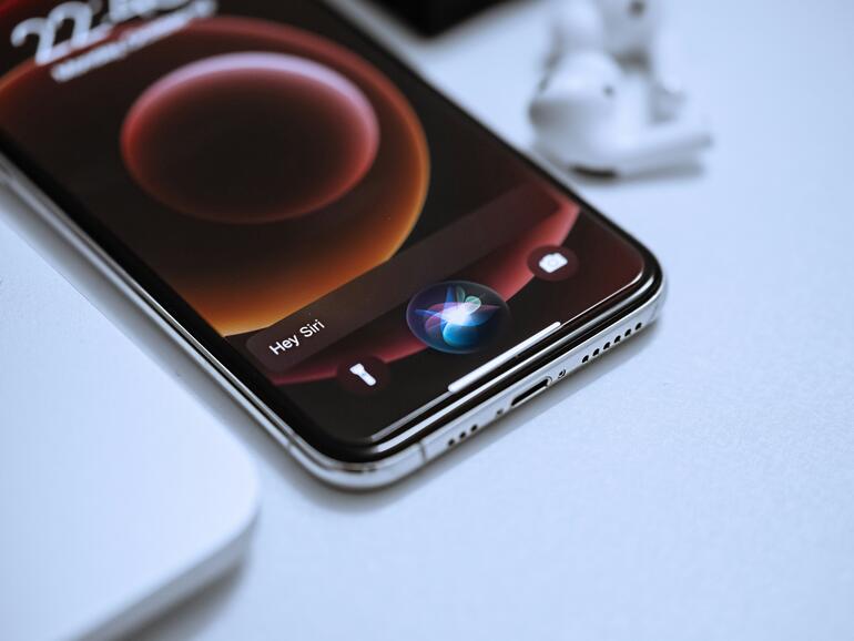 Die neuen Siri-Features funktionieren, aber noch nicht zuverlässig genug für eine Veröffentlichung.