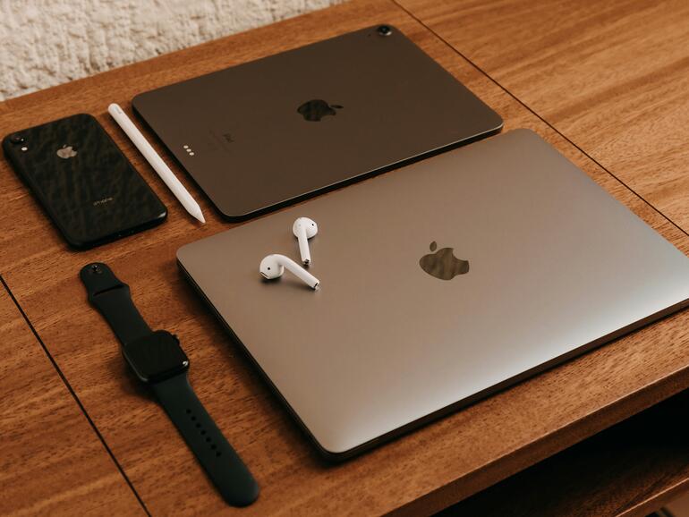 Updates für alle: iPhone, Mac, iPad, Apple Vision Pro, Apple Watch, Apple TV. Für alle Plattformen hat Apple heute eine neue Version veröffentlicht.