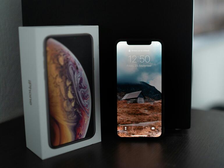 Schluss mit dem iPhone XS: Apple soll für iOS 19 ein iPhone 11 oder neuer voraussetzen.