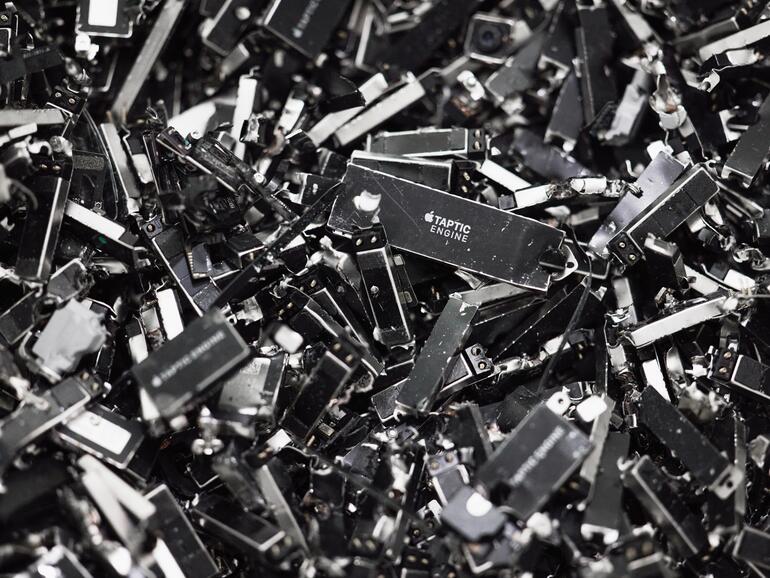 Durch Recycling werden unter anderem seltene Erden zurückgewonnen.