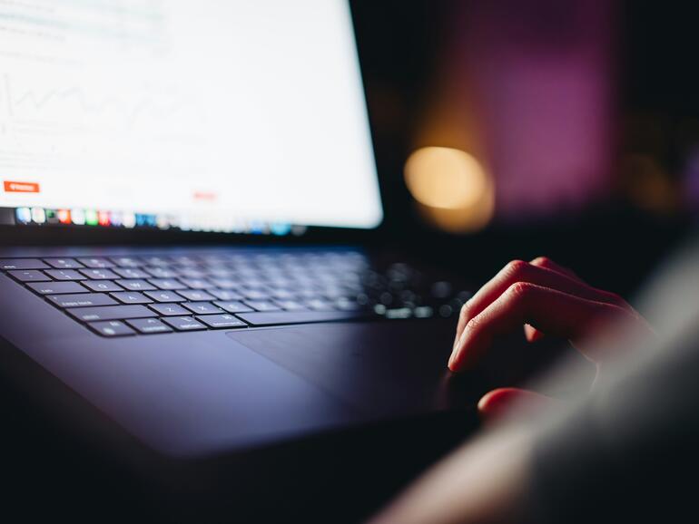 Apple bewirbt das MacBook Pro in zwei neuen Spots.