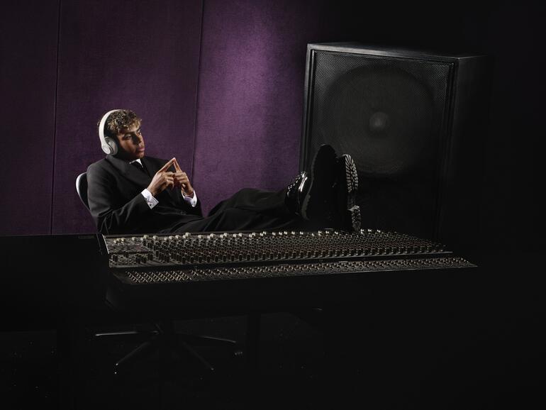 Lamine Yamal sucht den perfekten Beat. Wird er fündig?