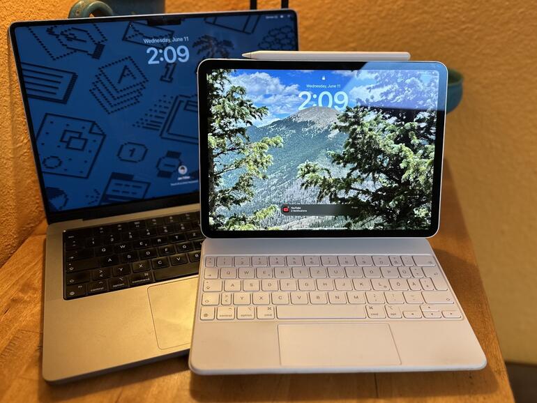 Ungleiche Brüder: MacBook Pro und iPad Pro.