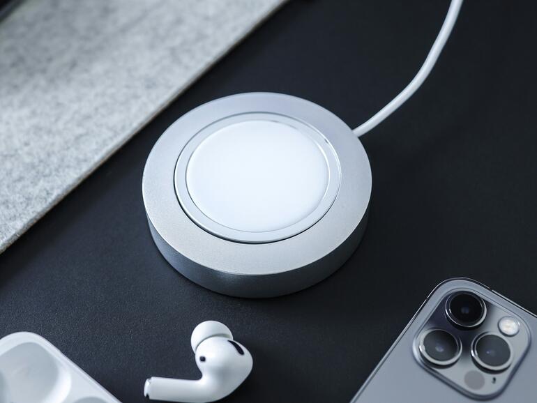 25 Watt über MagSafe? Dafür braucht es ab iOS 26 keine Apple-Kabel mehr.