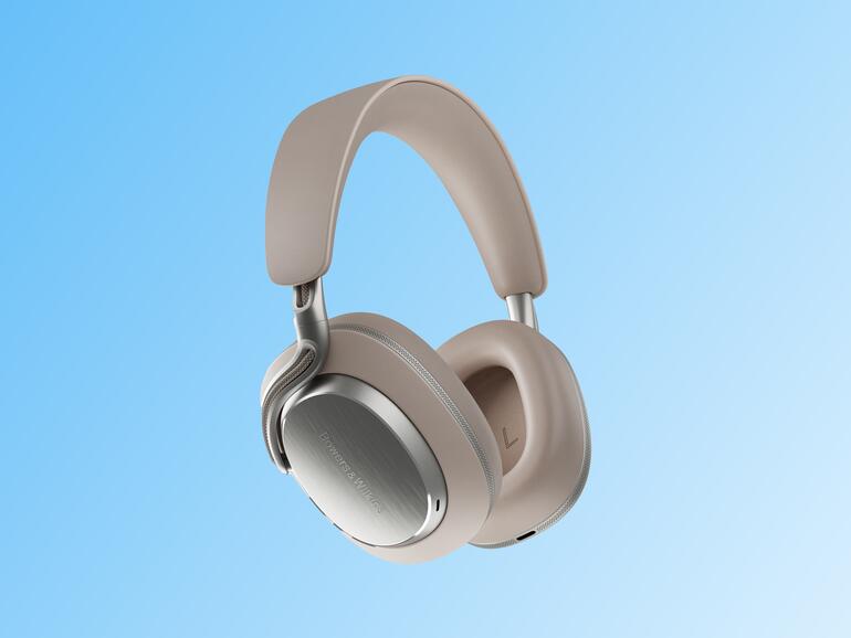 Federleichte 310 Gramm – die Kopfhörer sitzen extrem gut, verbunden mit 30 Stunden Batterielaufzeit eine echte „Dauerlösung“.