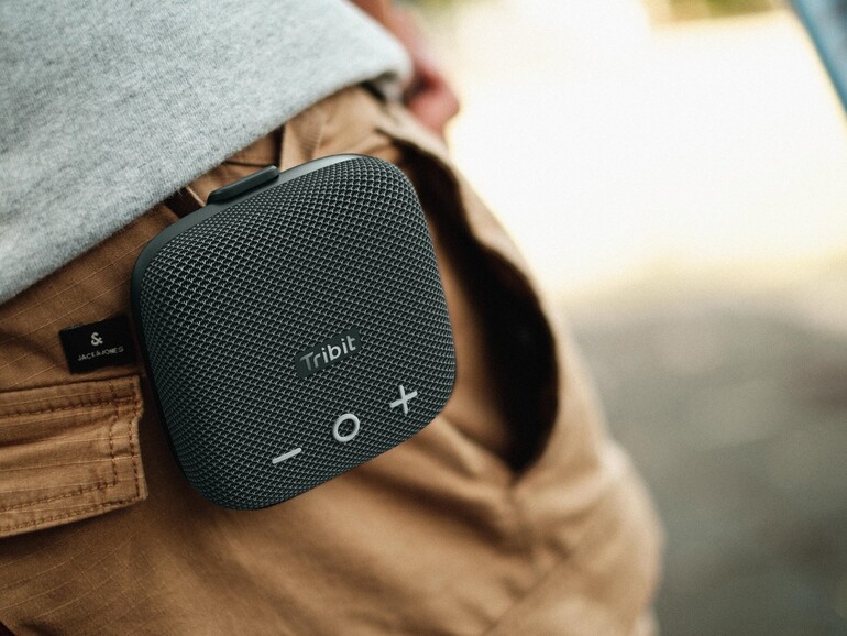 StormBox Micro 2: handlicher Outdoor-Speaker mit Schlaufe, großem Akku und überraschend kräftigem Klang.