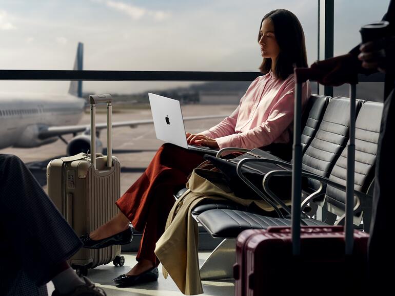 Das MacBook Pro M5 kommt in Europa ohne Netzteil in der Verpackung. Hoffentlich ist zumindest der Akku vorab geladen…