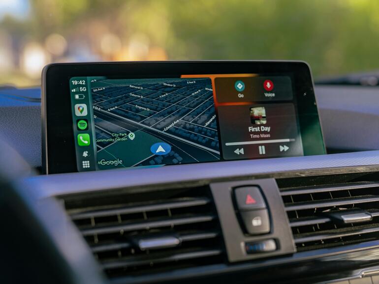 General Motors hat fertig mit CarPlay – und nennt ausgerechnet Steve Jobs als Inspiration dafür.