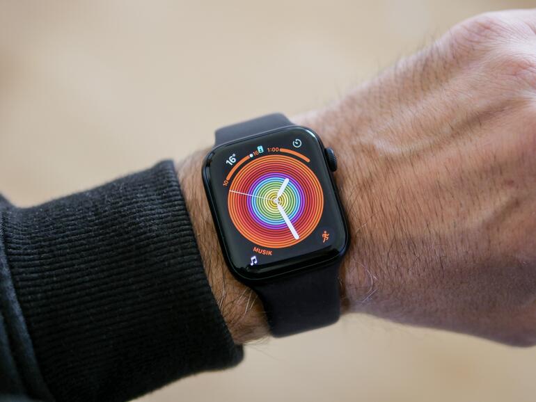 Die größte Herausforderung nach dem Einrichten: Welches Zifferblatt darf es sein? Die Auswahl ist riesig, die Gestaltungsmöglichkeiten endlos – und genau das macht die Entscheidung so schwer.