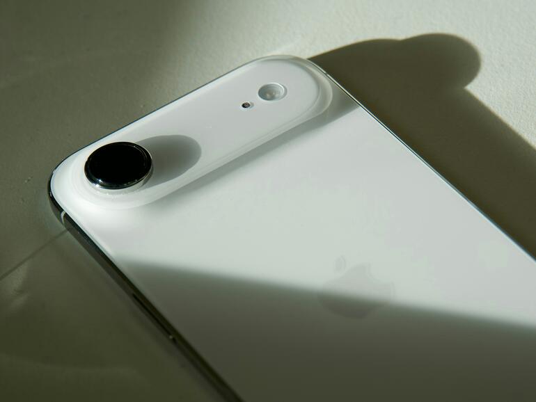 Offenbar will Apple das iPhone Air künftig als „besseres Einsteigermodell“ positionieren – auch preislich.