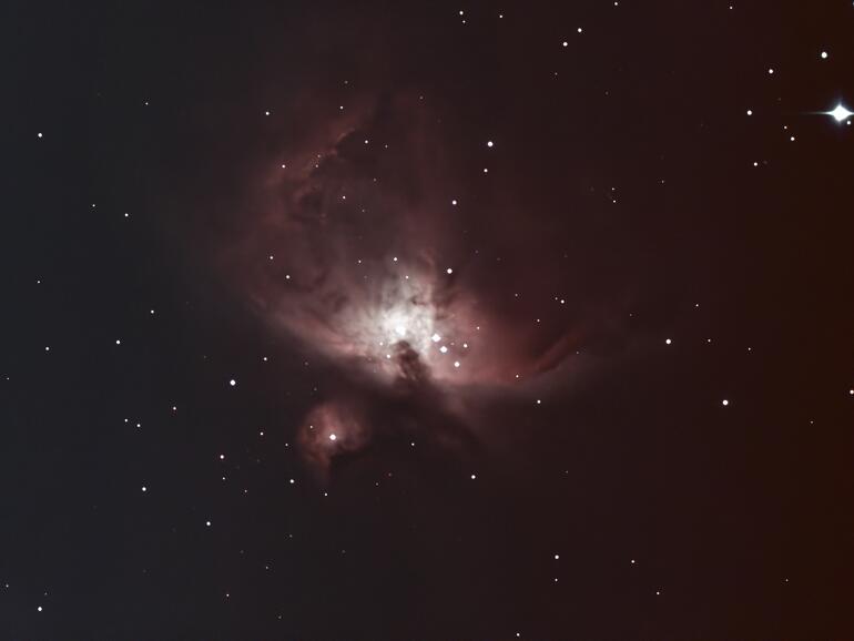 „Eye candy“ am Himmel: Der Orionnebel (M42) ist ein besonders dankbares Himmelsobjekt, diese Aufnahme war bereits nach weniger als sechs Minuten „im Kasten“.