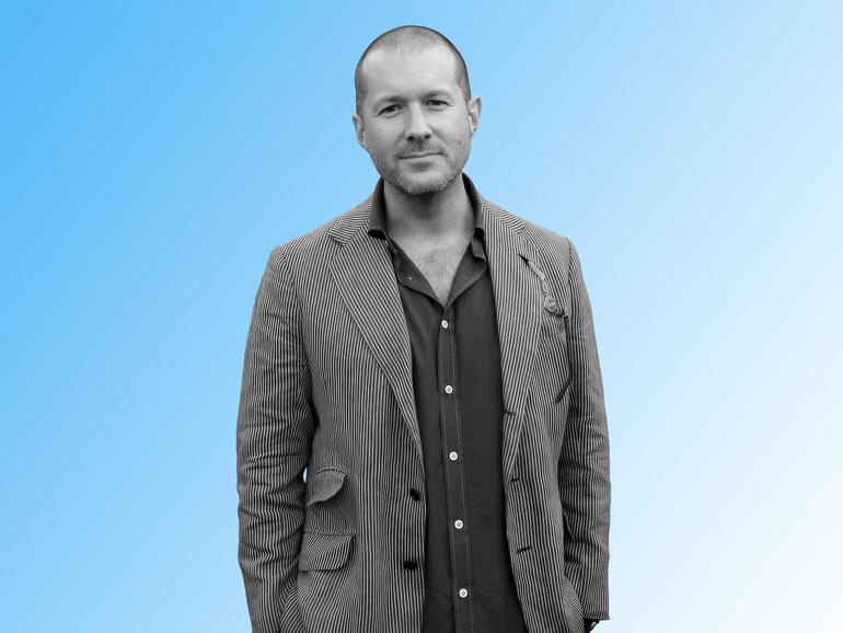 Nach Jobs’ Rückkehr war Jony Ive einer seiner engsten Mitstreiter und wohl die Person, auf dessen Urteil Jobs innerhalb von Apple am meisten vertraute.