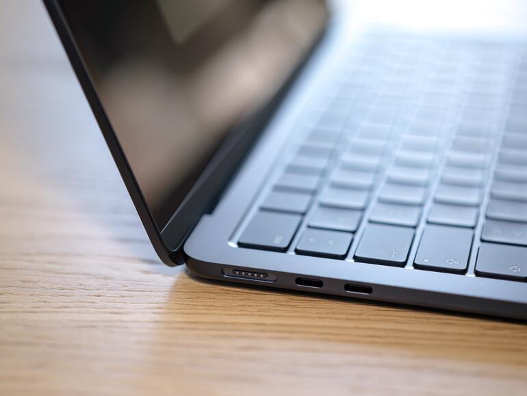 MagSafe 3 und zwei Thunderbolt-4-Anschlüsse
