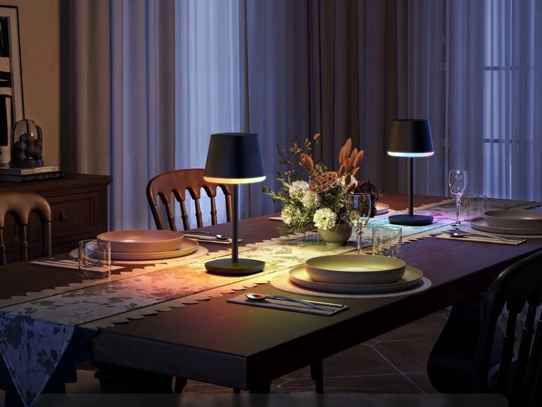 Wer mehrere Exemplare besitzt, kann sie per DreamView-Funktion synchronisieren – praktisch für stimmige Tischdekoration beim nächsten Abendessen.