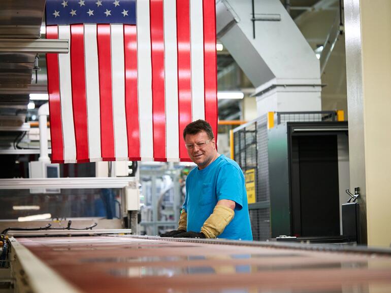 Apples Vereinbarung mit Corning sieht vor, dass das Schutzglas für jedes iPhone und jede Apple Watch künftig in Kentucky (USA) hergestellt wird.