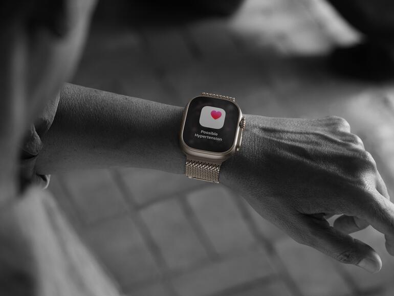 Am Handgelenk, rund um die Uhr: Die Ultra 3 schläft nie. Ihre Sensoren registrieren nonstop, was im Körper vorgeht – und melden sich nur dann zu Wort, wenn es wirklich wichtig wird.