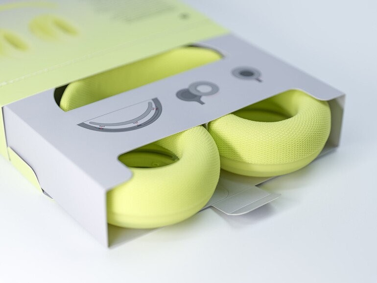Offiziell heißt die Farbe „Volt“, „Textmarker“ wäre ehrlicher. Mit dem neongelben Knit-Set legen die Beats 360 jede Zurückhaltung ab.
