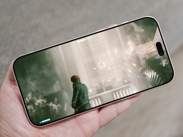 Konsolenspiele auf dem iPhone: Remedys „Control“ läuft auf dem iPhone 18 Pro Max flüssig und in beachtlicher Detailtiefe.