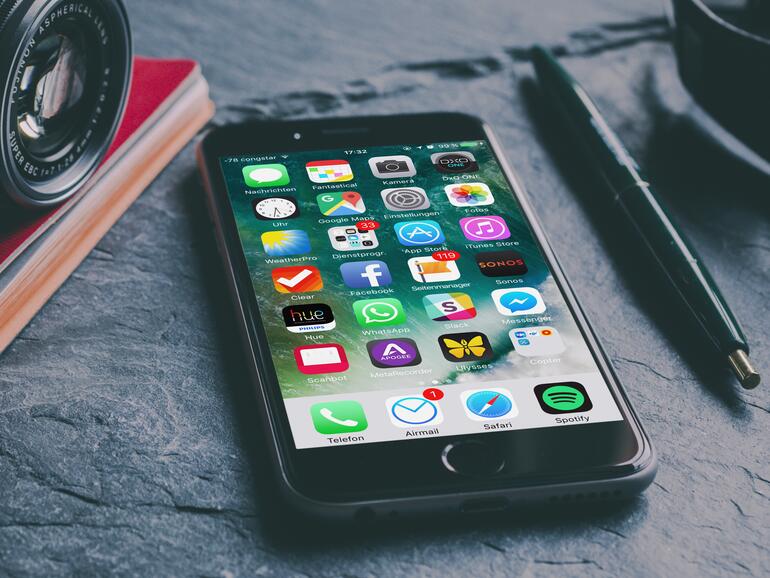 Immer auf dem neusten Stand: Mit dem WhatsApp-Service der Mac Life nie wieder die wirklich wichtigen Apple-News verpassen!