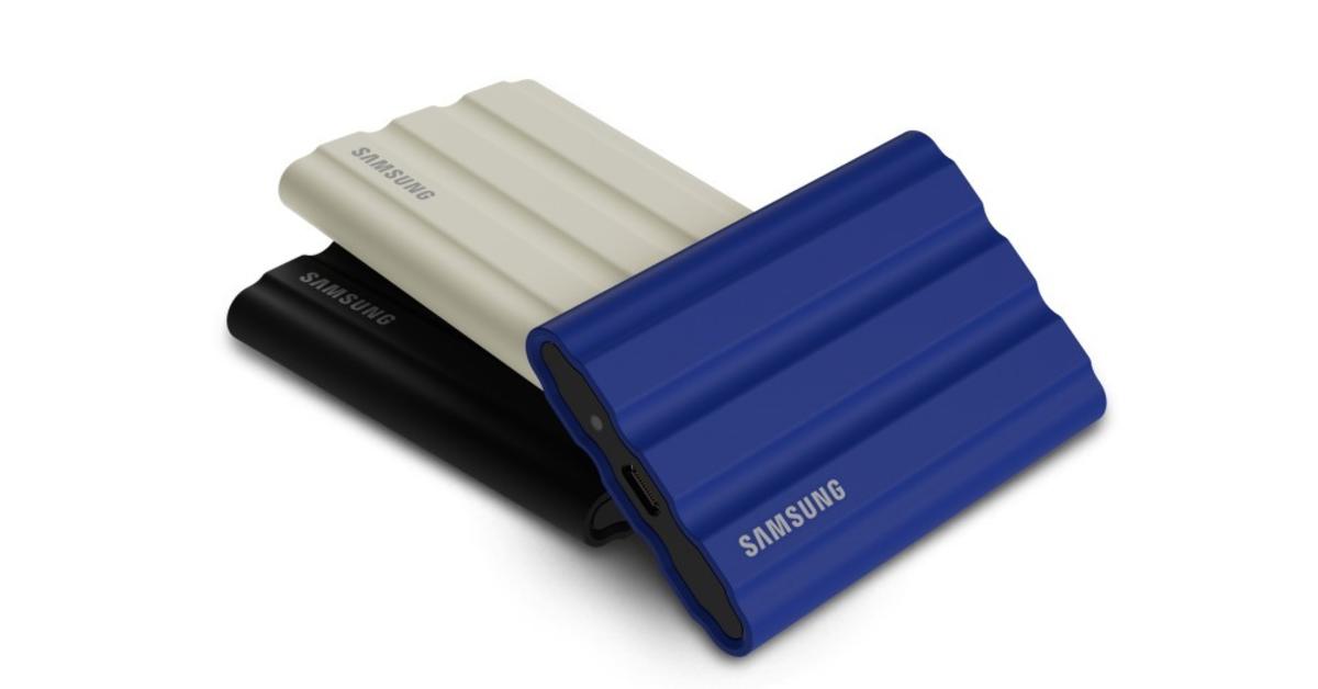 Samsung Portable SSD T7 Shield – Akcesoria do MacBooka