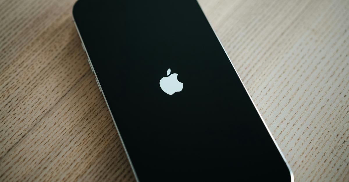Das-iPhone-wird-endlich-randlos-aber-erst-2027