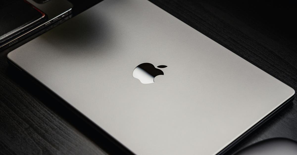 MacBook-Pro-2026-OLED-Display-und-d-nneres-Design-ohne-Notch-erwartet