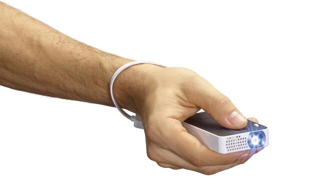 Der hosentaschenfreundliche Beamer ...