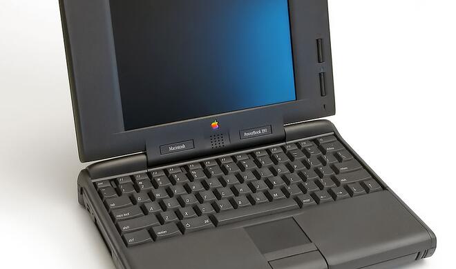 Der erste Mac des Autors – ein PowerBook 190 mit 68LC040er Motorola, der letzte Mac mit 68000er-Prozessor, und der erste einer langen Reihe von Macs.