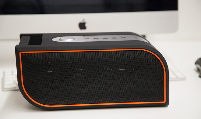 Der iBox Max überzeugt durch simples Design mit farblichen Akzenten.