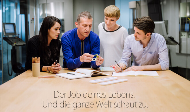 Leider ist aufgrund des ungünstigen Blickwinkels nicht genau zu erkennen, ob es sich hier um die Verpackung für die Apple Watch oder das Armband für die Uhr handelt