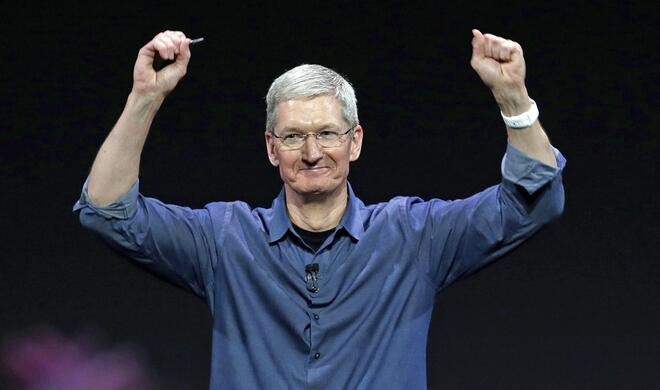 Tim Cook stellte die Apple Watch im vergangenen September erstmals vor